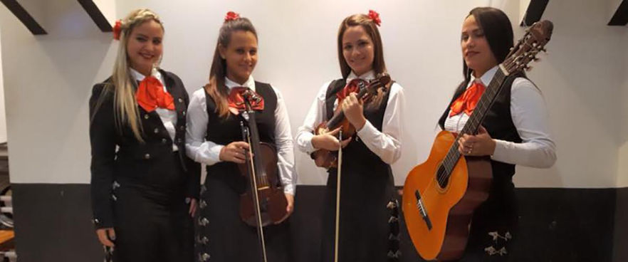 Pink mariachis – Pink Mariachi Mujer Band – female musicians